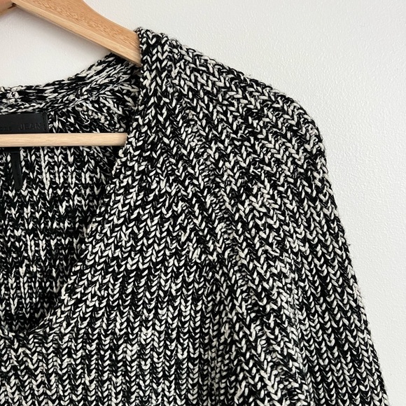 Rag & Bone Black & White Heavy Knit V-Neck Sweater - Picture 2 of 5